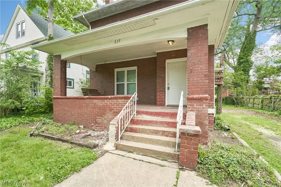 227 S Balch Street, Akron, OH 44302 - #2