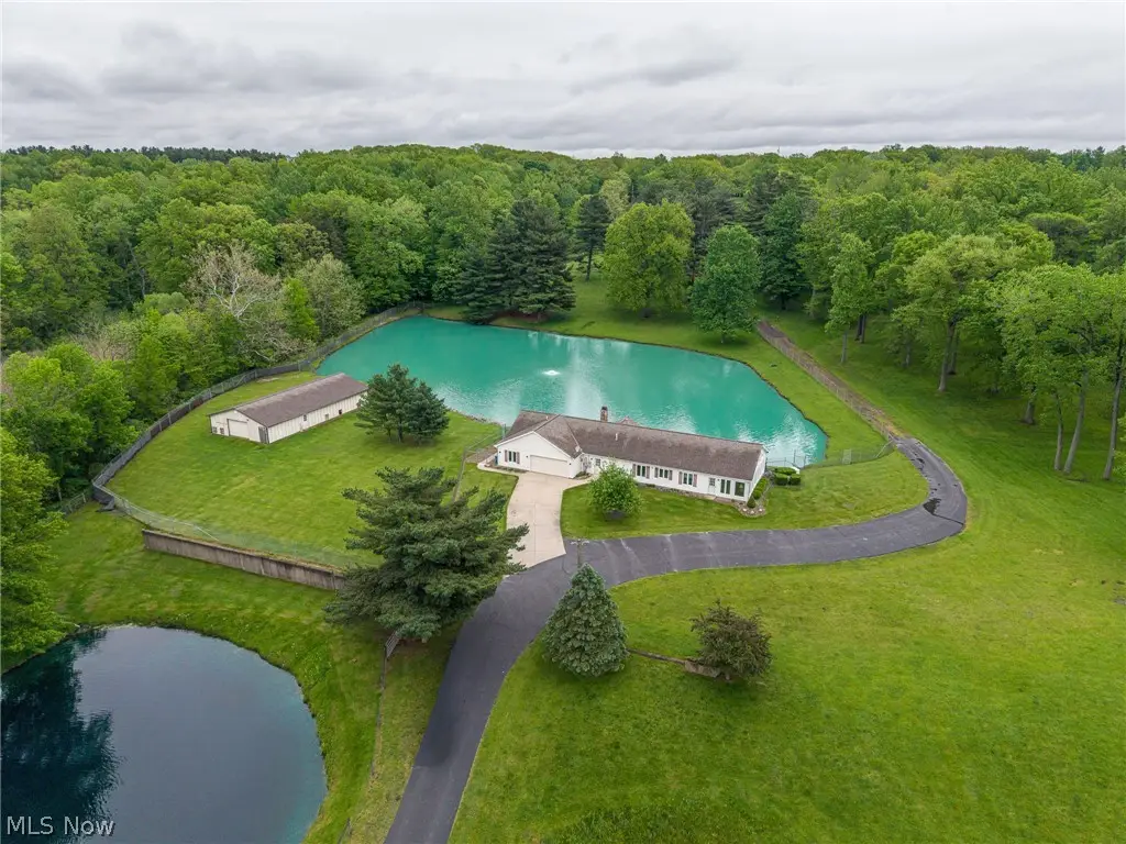 9541 N Bedford Road, Macedonia, OH 44056 - #1
