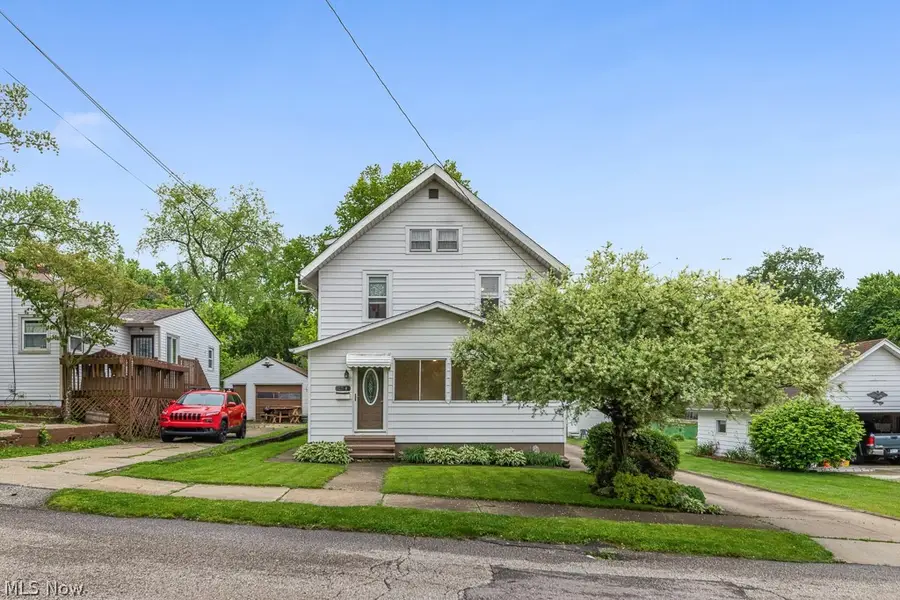 154 Yonker Street, Barberton, OH 44203 - #3