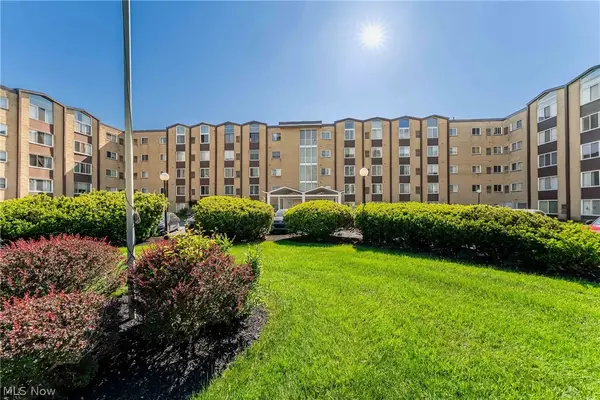25735 Lorain Road #513, North Olmsted, OH 44070