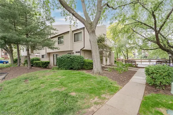 1440 Cedarwood Drive #B, Westlake, OH 44115