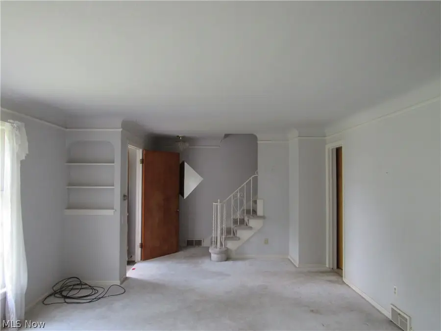 4946 Fairlawn Road, Lyndhurst, OH 44124 - #3