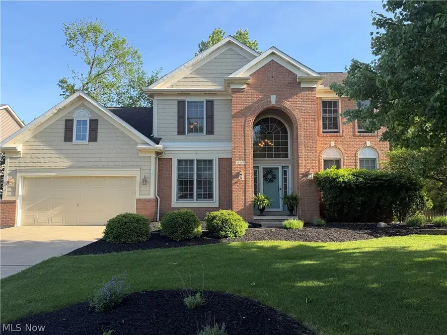 19465 Blue Spruce Drive, Strongsville, OH 44149 - #2