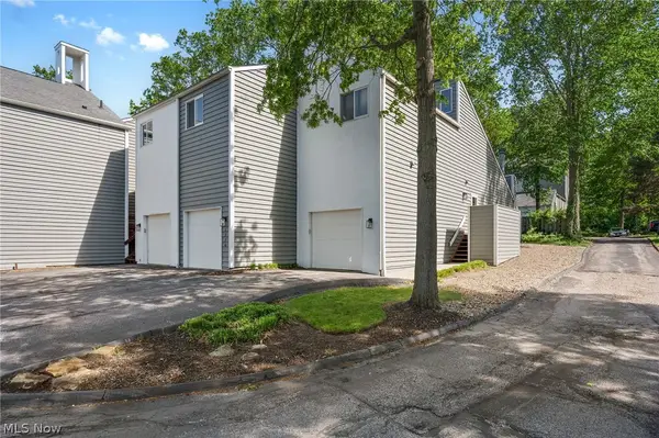 1376 Bobby Lane #32, Westlake, OH 44145