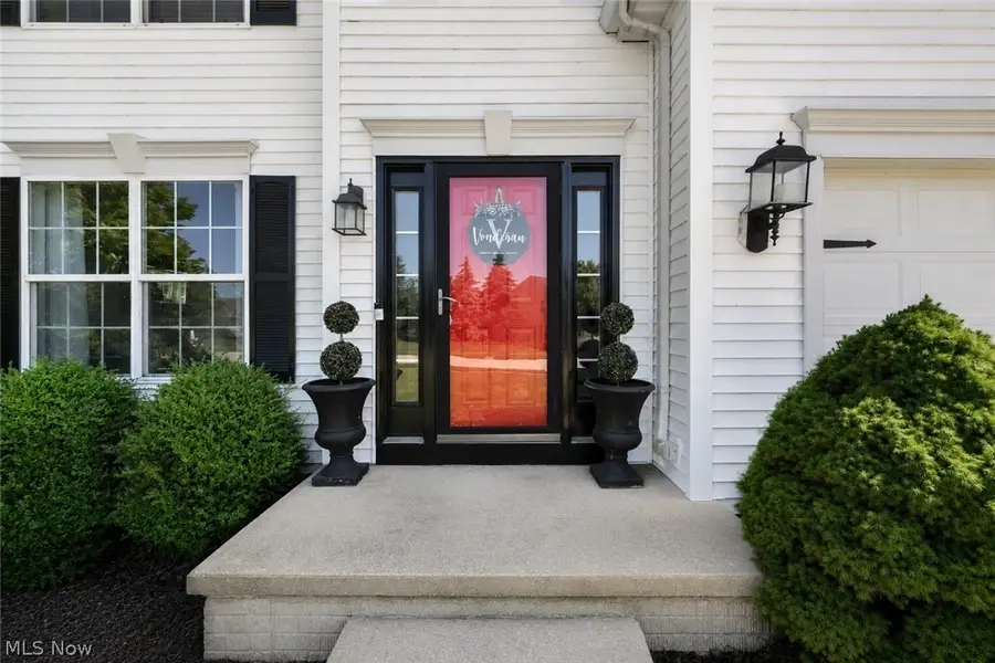 33275 Ambleside Drive, Avon Lake, OH 44012 - #2