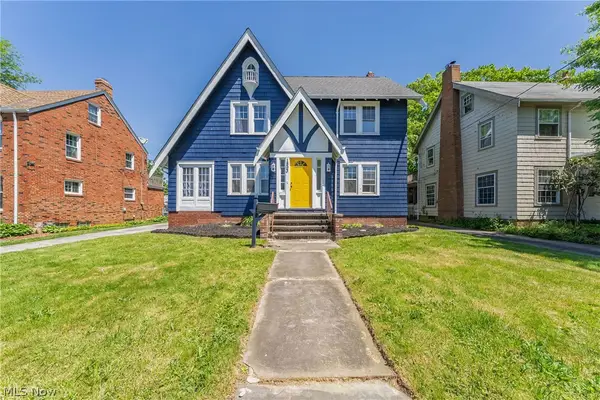1893 Janette Avenue, Cleveland Heights, OH 44118