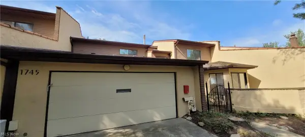 1745 Brookwood Drive, Akron, OH 44313