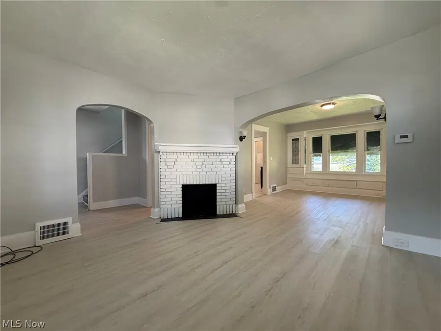 2802 E 118th Street, Cleveland, OH 44120 - #2