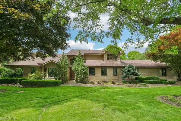1006 Traci Lane, Copley, OH 44321