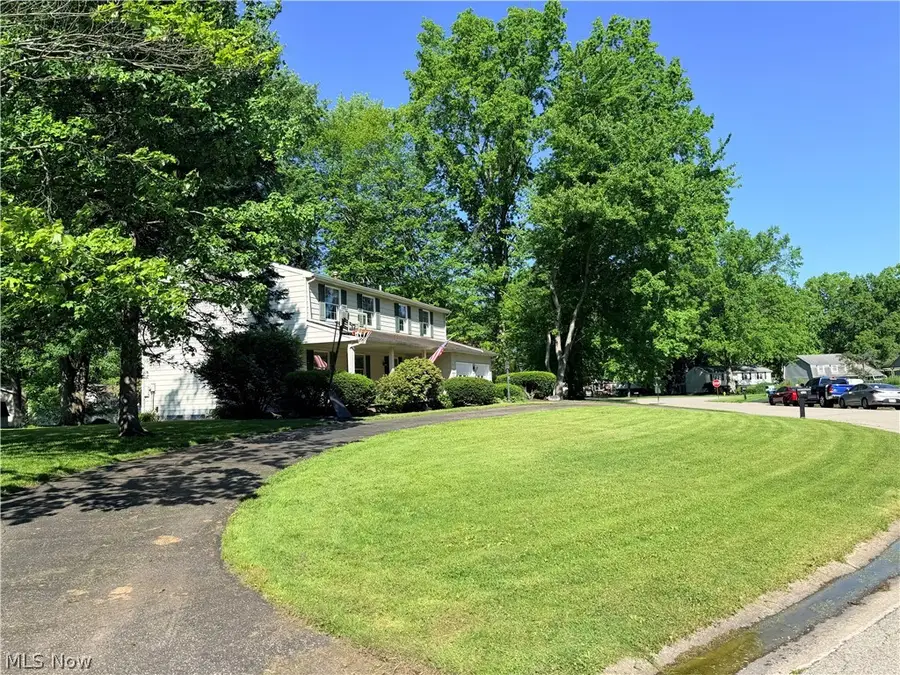 520 Heatherwood Se Drive, Warren, OH 44484 - #3