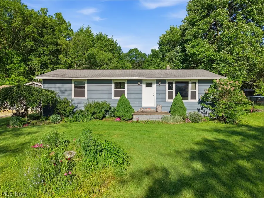 2693 Mahan Denman Nw Road, Bristolville, OH 44402 - #2