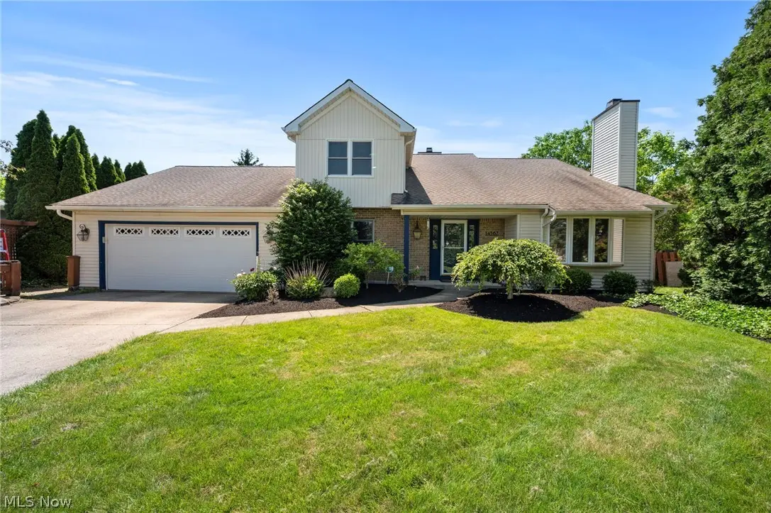 14367 Crown Point Parkway, Strongsville, OH 44136 - #1