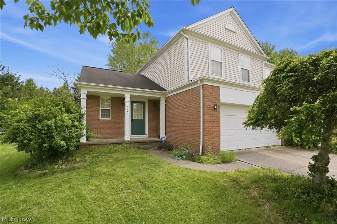 560 Canterbury Lane, Sagamore Hills, OH 44067 - #1