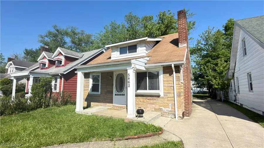 5462 Grasmere Avenue, Maple Heights, OH 44137 - #2