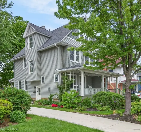 1490 Mars Avenue, Lakewood, OH 44107