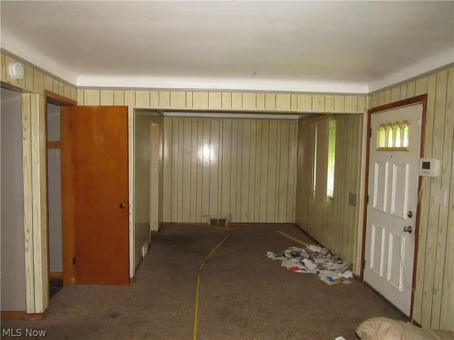 4680 Beechgrove Avenue, Garfield Heights, OH 44125 - #2