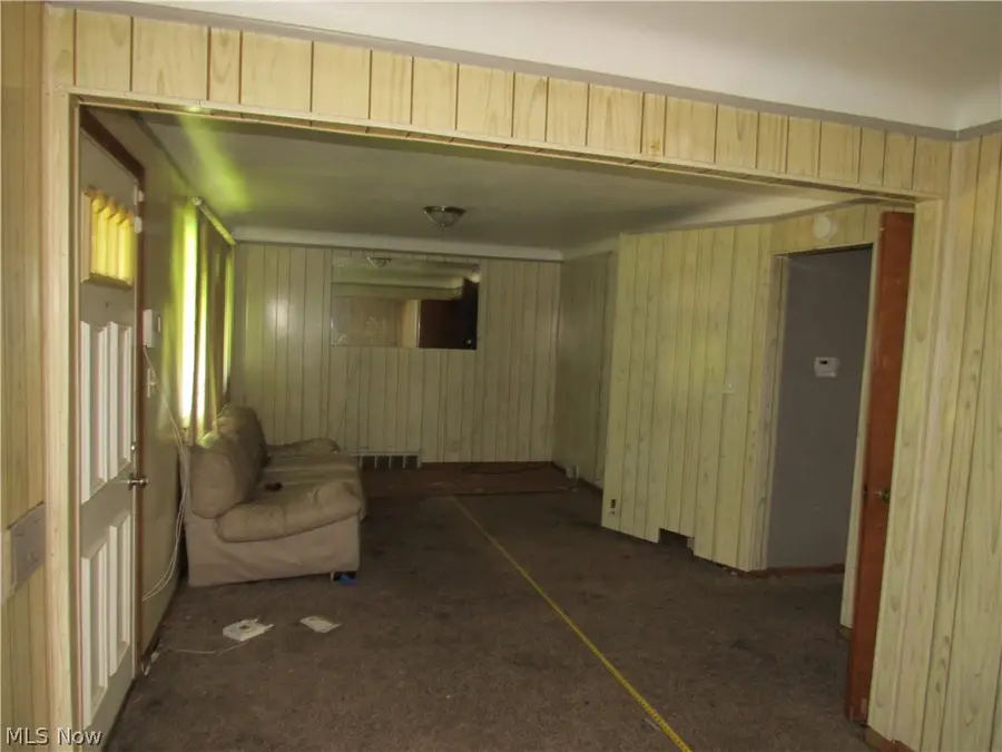 4680 Beechgrove Avenue, Garfield Heights, OH 44125 - #3