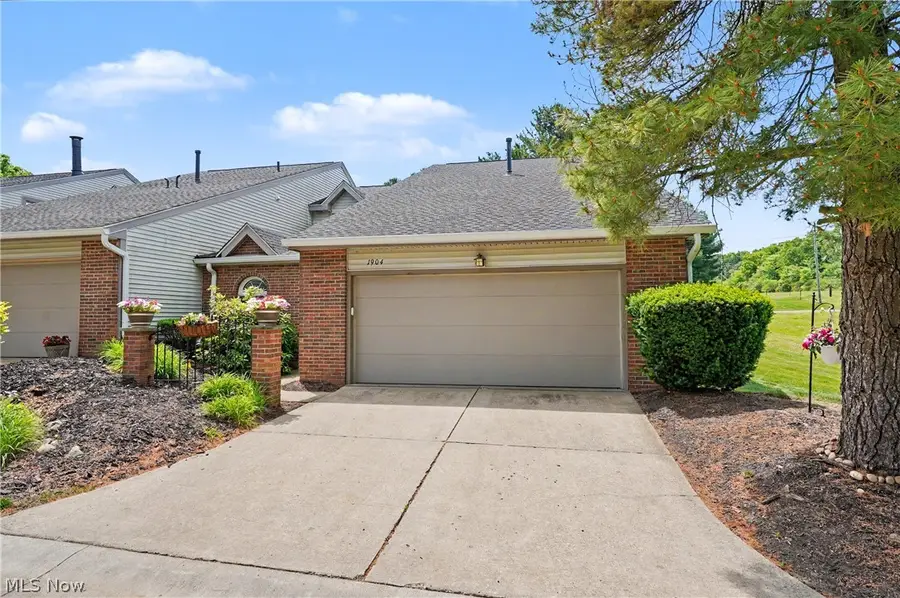 1904 Indian Hills Trail, Akron, OH 44313 - #2