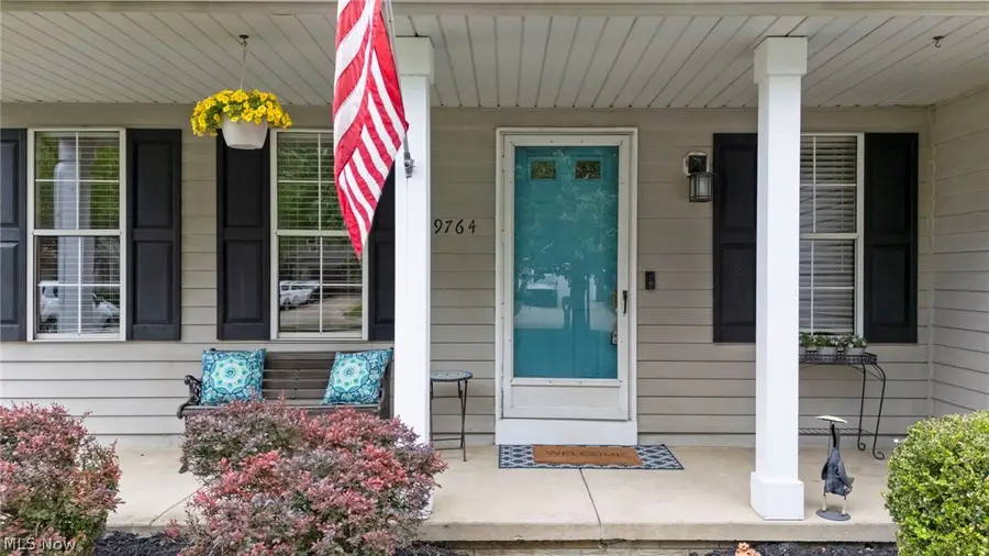 9764 Wainwright Terrace, Olmsted Falls, OH 44138 - #2