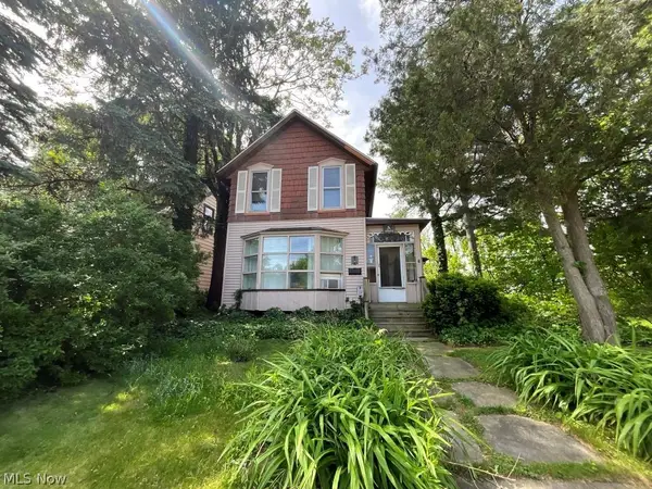 18971 Lorain Road, Fairview Park, OH 44126