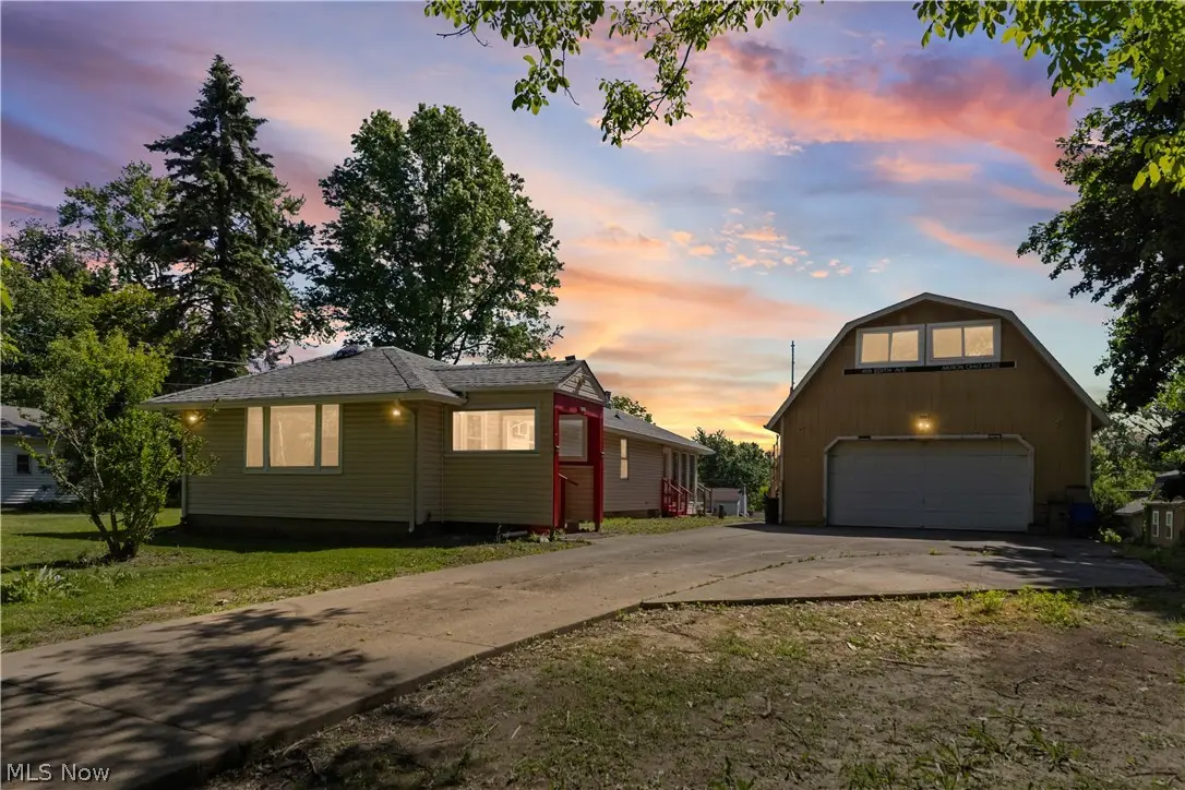 409 Edith Avenue, Akron, OH 44312 - #1