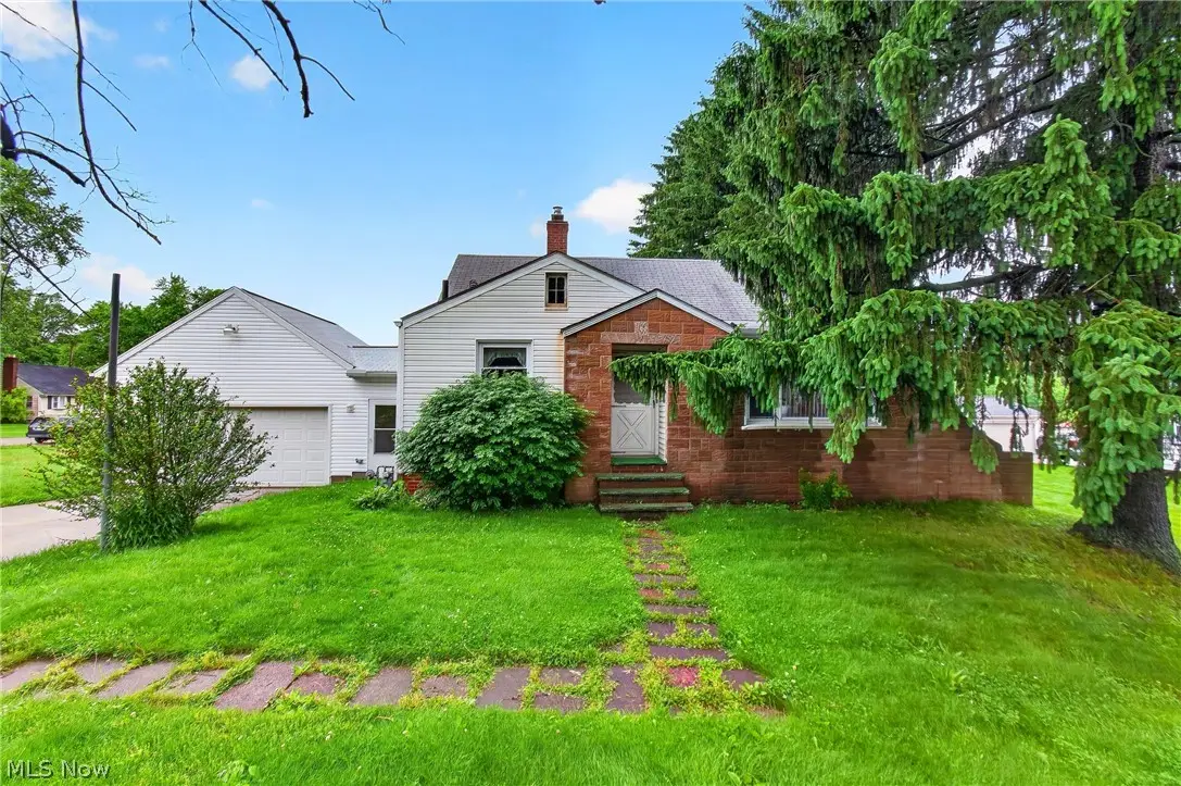 1035 Genoa Sw Avenue, Massillon, OH 44646 - #1