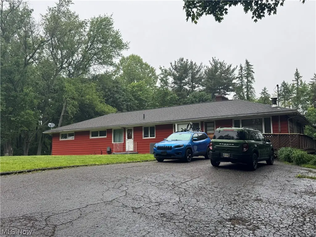 12797 Oakwood Nw Avenue, Uniontown, OH 44685 - #1