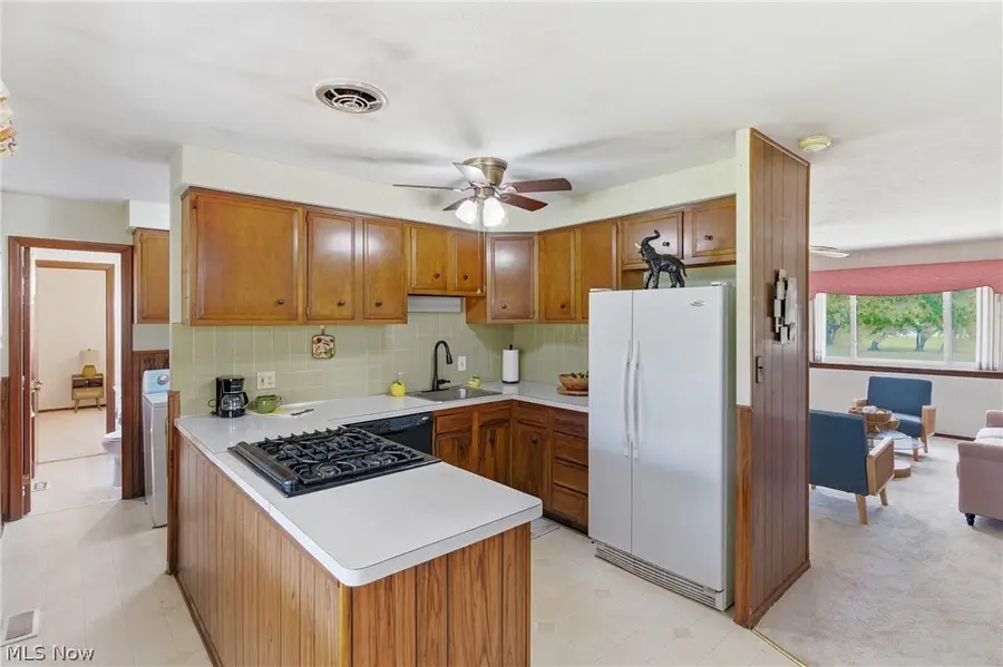 23300 Comstock Road, Bedford Heights, OH 44146 - #3