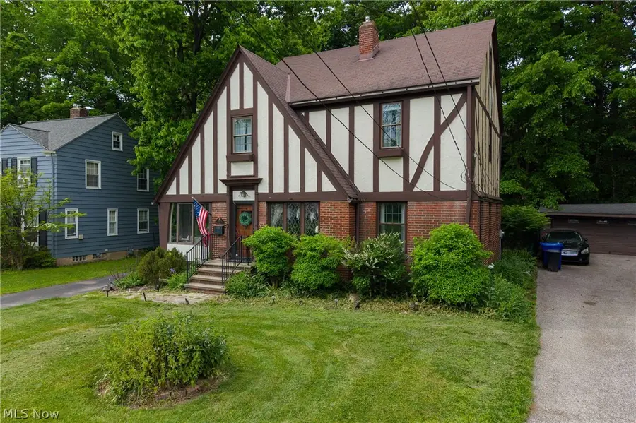 3605 Meadowbrook Boulevard, University Heights, OH 44118 - #3