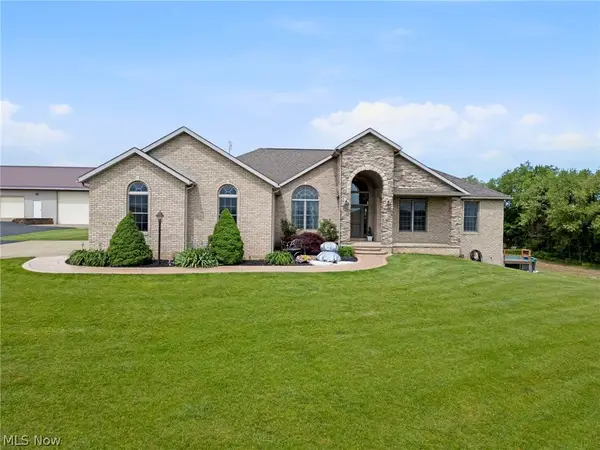 8233 Township Road 466, Lakeville, OH 44638