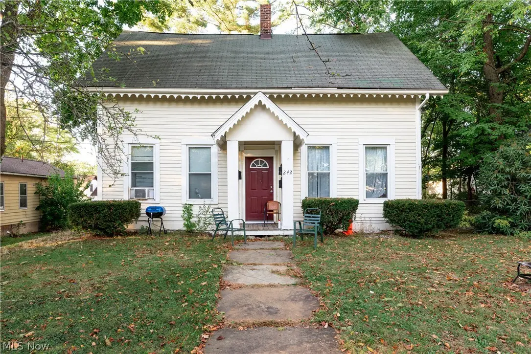 242 W Highland Avenue, Ravenna, OH 44266 - #1