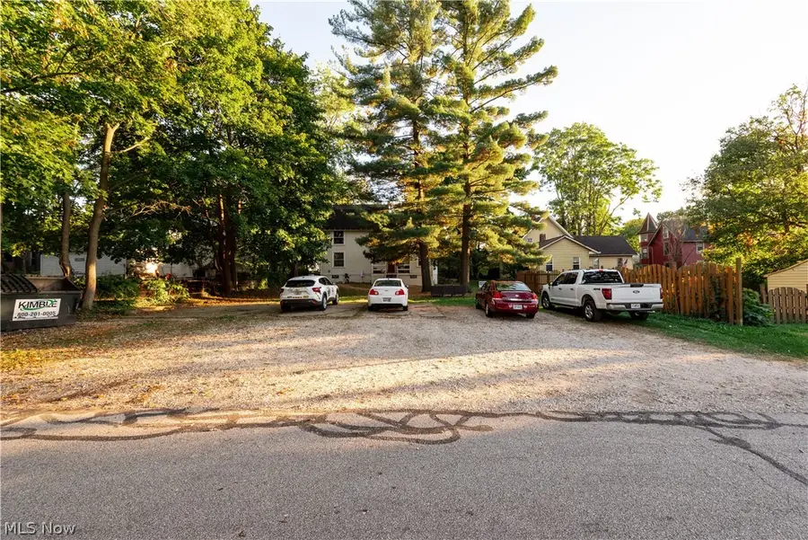 242 W Highland Avenue, Ravenna, OH 44266 - #3