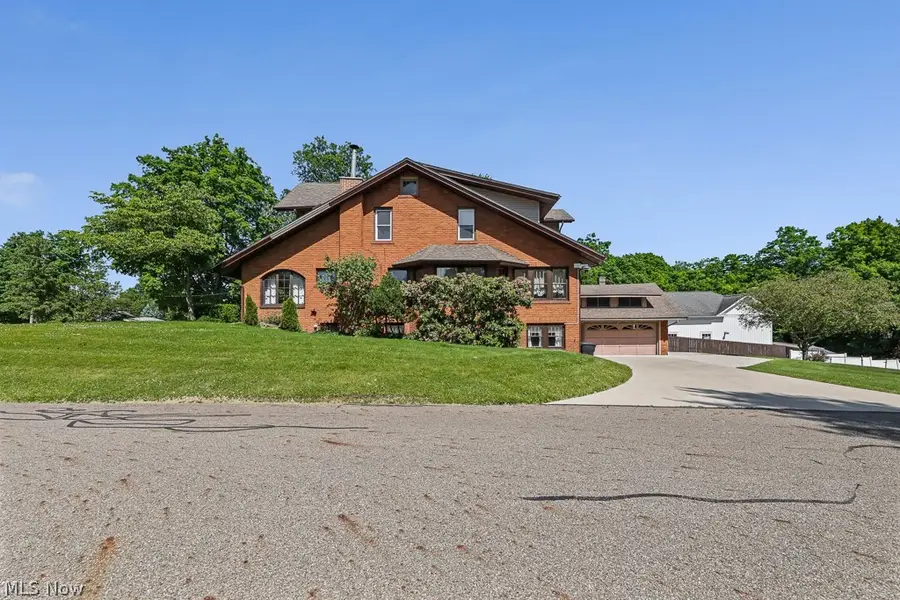 231 E Milton Street, Alliance, OH 44601 - #3