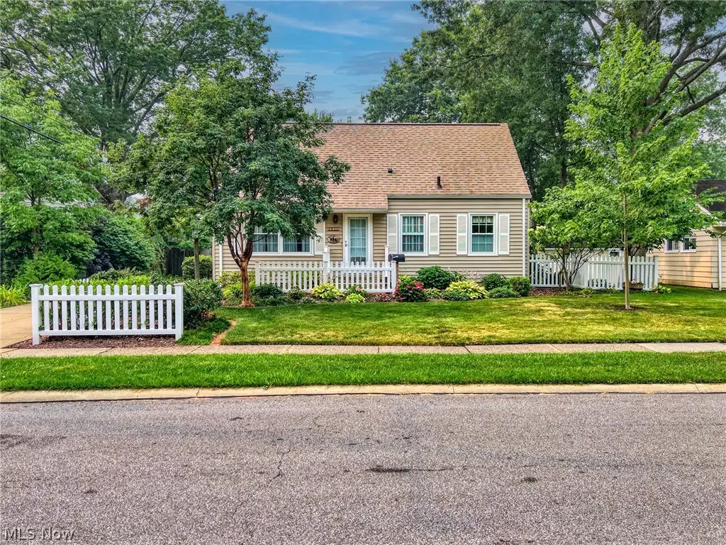 830 Monroe Avenue, Cuyahoga Falls, OH 44221 - #1