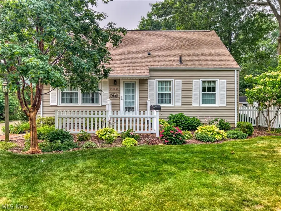 830 Monroe Avenue, Cuyahoga Falls, OH 44221 - #2