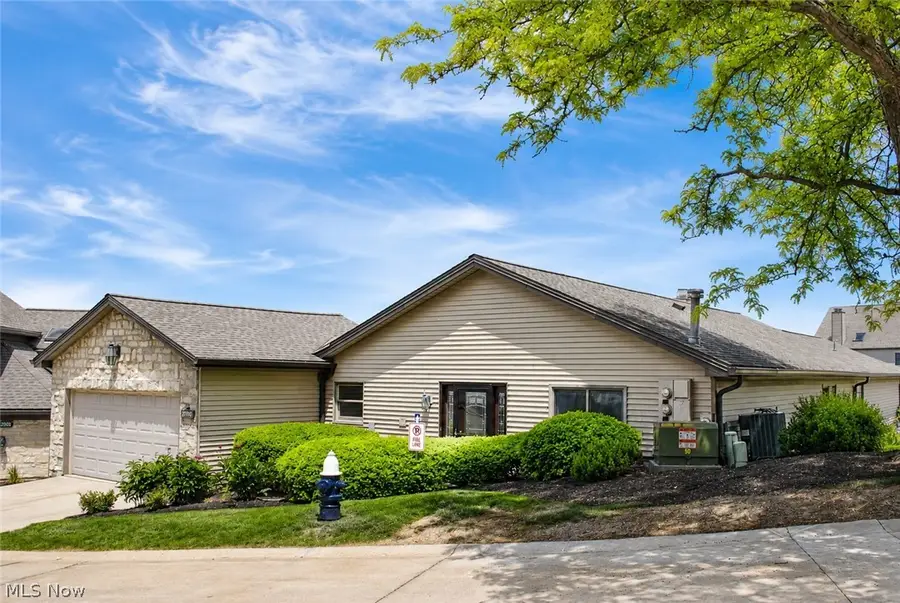 23128 Roberts Run, Bay Village, OH 44140 - #3