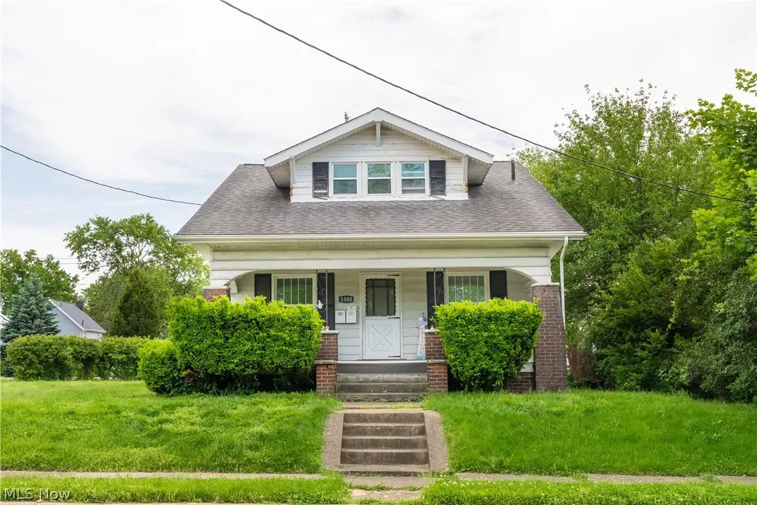 1500 28th Nw Street, Canton, OH 44709 - #1