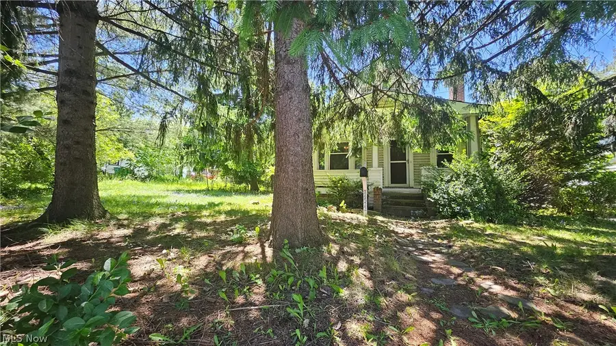 14522 Granger Road, Maple Heights, OH 44137 - #3
