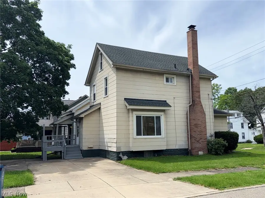 85 Smithsonian Street, Girard, OH 44420 - #2