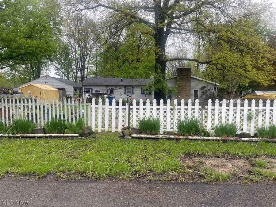6820 Avon Street, Newton Falls, OH 44444 - #2