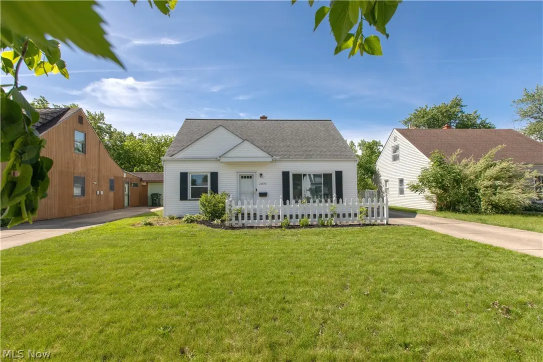 26890 Drakefield Avenue, Euclid, OH 44132 - #1