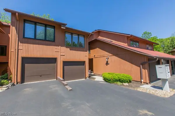 25058 Mill River Road, Olmsted Falls, OH 44138