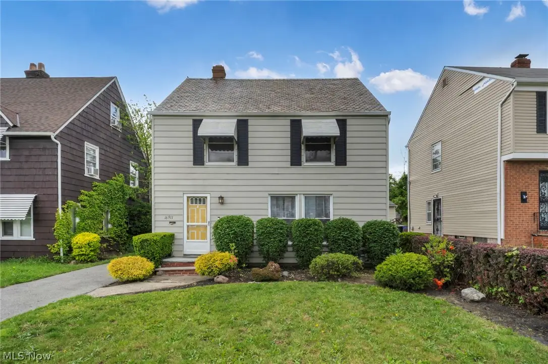 16911 Throckley Avenue, Cleveland, OH 44128 - #1