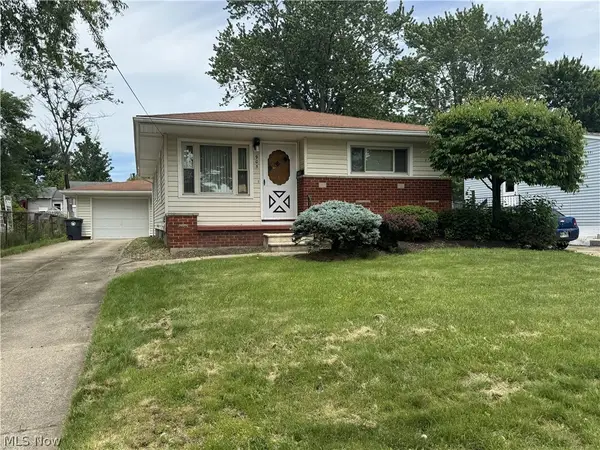 905 Carnegie Avenue, Akron, OH 44314