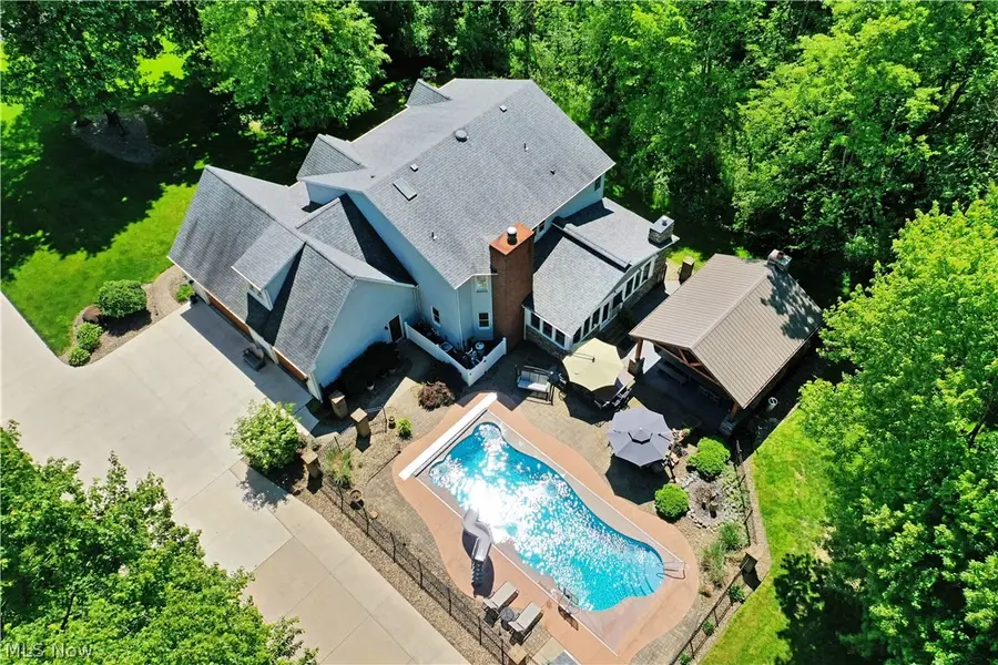 6752 Brookhollow Drive, Lordstown, OH 44481 - #2