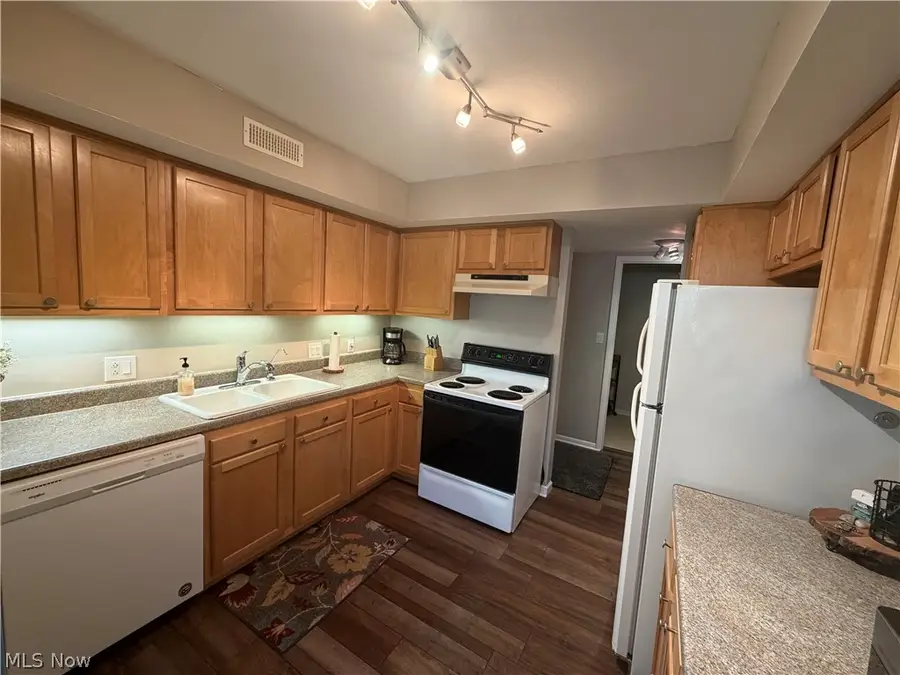 1115 Canyon View Road #403, Sagamore Hills, OH 44067 - #3