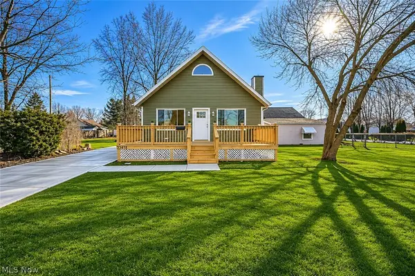 33418 Lake Shore Boulevard, Willowick, OH 44095