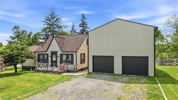 1524 S Stateline Road, Masury, OH 44438