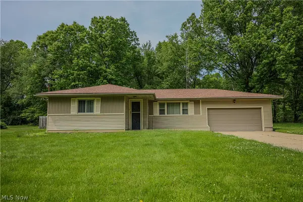 16011 Elbrook Ne Street, Alliance, OH 44601