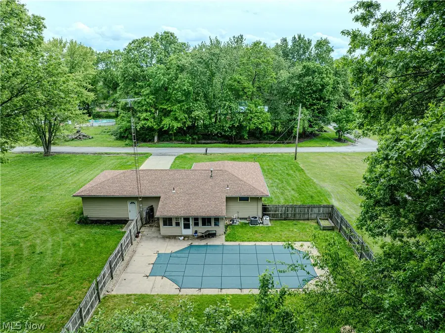 16011 Elbrook Ne Street, Alliance, OH 44601 - #2